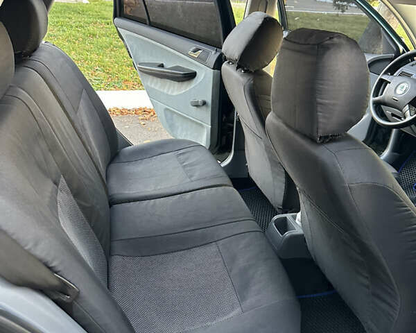 Зеленый Шкода Фабия, объемом двигателя 1.4 л и пробегом 199 тыс. км за 4200 $, фото 17 на Automoto.ua