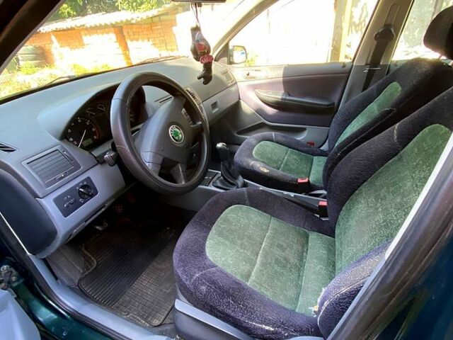 Зелений Шкода Фабія, об'ємом двигуна 1.4 л та пробігом 427 тис. км за 3100 $, фото 8 на Automoto.ua