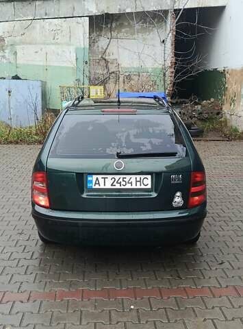 Зелений Шкода Фабія, об'ємом двигуна 1.39 л та пробігом 240 тис. км за 3399 $, фото 7 на Automoto.ua