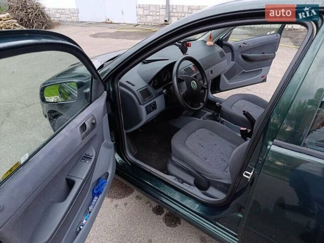 Зеленый Шкода Фабия, объемом двигателя 1.4 л и пробегом 173 тыс. км за 3200 $, фото 24 на Automoto.ua