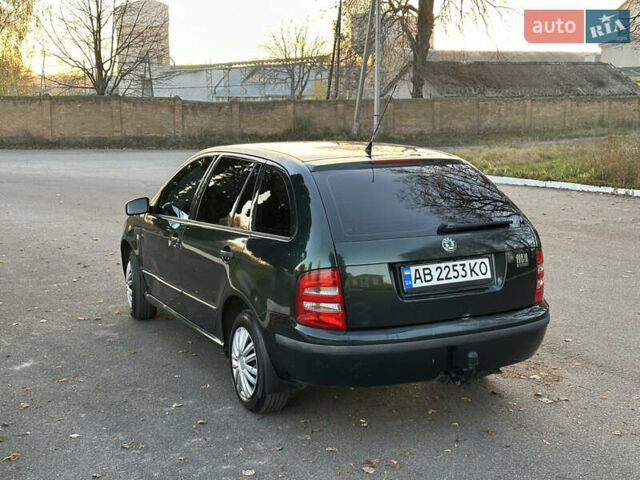 Зеленый Шкода Фабия, объемом двигателя 1.4 л и пробегом 199 тыс. км за 4200 $, фото 5 на Automoto.ua