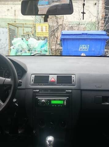 Зелений Шкода Фабія, об'ємом двигуна 1.39 л та пробігом 240 тис. км за 3399 $, фото 27 на Automoto.ua