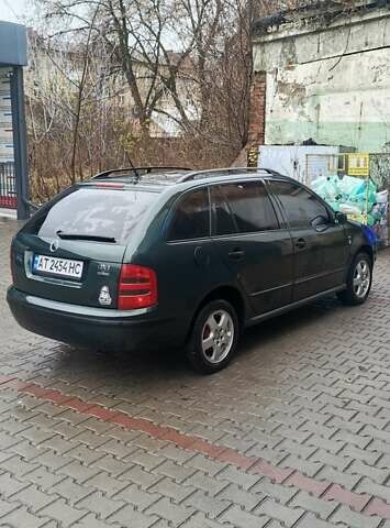 Зелений Шкода Фабія, об'ємом двигуна 1.39 л та пробігом 240 тис. км за 3399 $, фото 8 на Automoto.ua