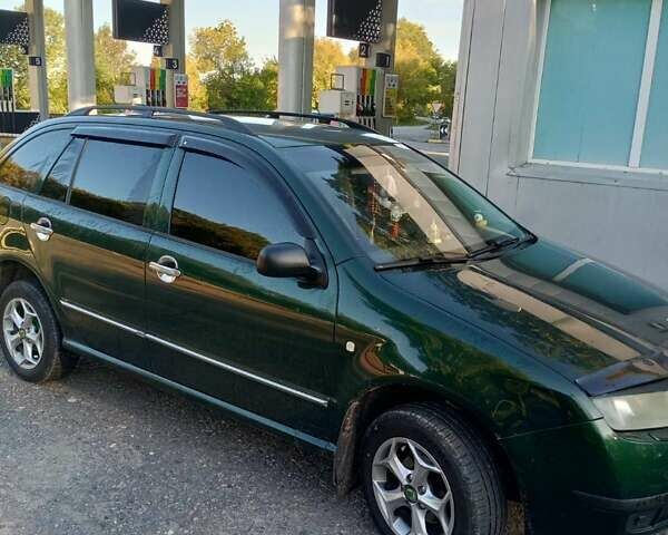 Зелений Шкода Фабія, об'ємом двигуна 1.4 л та пробігом 290 тис. км за 2900 $, фото 5 на Automoto.ua