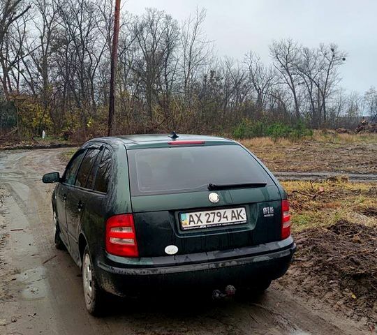 Зеленый Шкода Фабия, объемом двигателя 1.4 л и пробегом 239 тыс. км за 2850 $, фото 4 на Automoto.ua