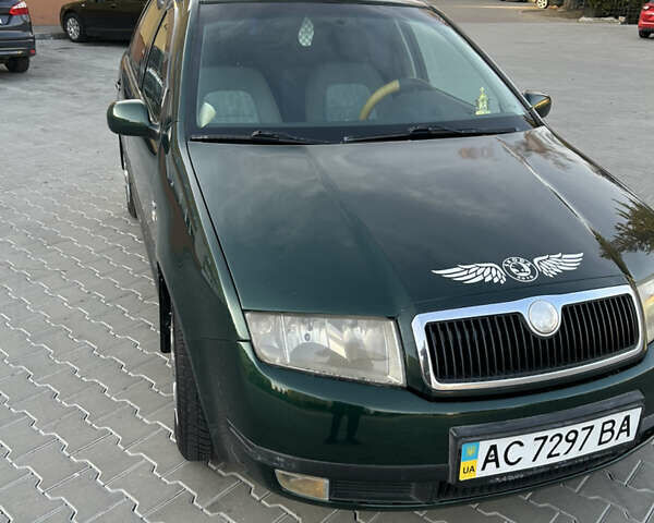 Зеленый Шкода Фабия, объемом двигателя 1.4 л и пробегом 338 тыс. км за 2600 $, фото 2 на Automoto.ua