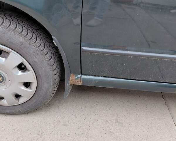 Зеленый Шкода Фабия, объемом двигателя 1.4 л и пробегом 289 тыс. км за 2800 $, фото 17 на Automoto.ua