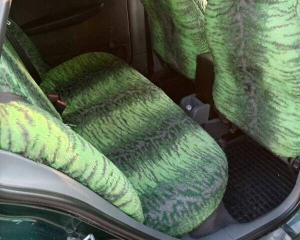 Зелений Шкода Фабія, об'ємом двигуна 1.4 л та пробігом 290 тис. км за 2900 $, фото 3 на Automoto.ua