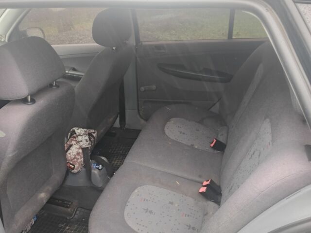 Зелений Шкода Фабія, об'ємом двигуна 1.4 л та пробігом 179 тис. км за 4000 $, фото 6 на Automoto.ua