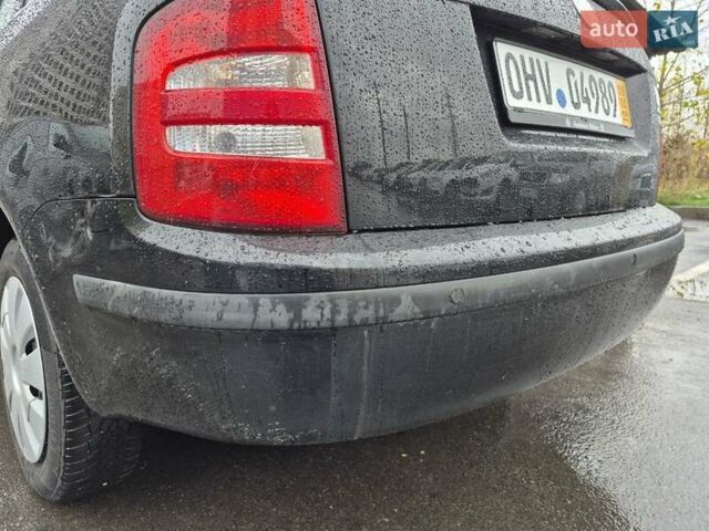 Зелений Шкода Фабія, об'ємом двигуна 1.39 л та пробігом 218 тис. км за 4300 $, фото 8 на Automoto.ua