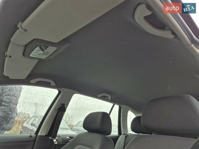 Зелений Шкода Фабія, об'ємом двигуна 1.39 л та пробігом 218 тис. км за 4300 $, фото 15 на Automoto.ua