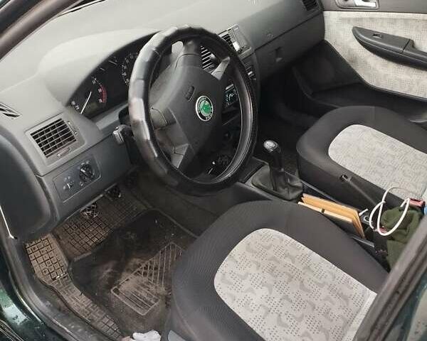 Зелений Шкода Фабія, об'ємом двигуна 1.4 л та пробігом 228 тис. км за 3400 $, фото 4 на Automoto.ua