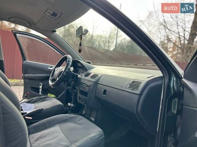 Зеленый Шкода Фабия, объемом двигателя 1.39 л и пробегом 232 тыс. км за 4200 $, фото 18 на Automoto.ua