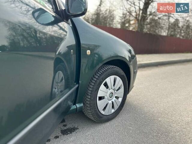 Зеленый Шкода Фабия, объемом двигателя 1.39 л и пробегом 232 тыс. км за 4200 $, фото 20 на Automoto.ua