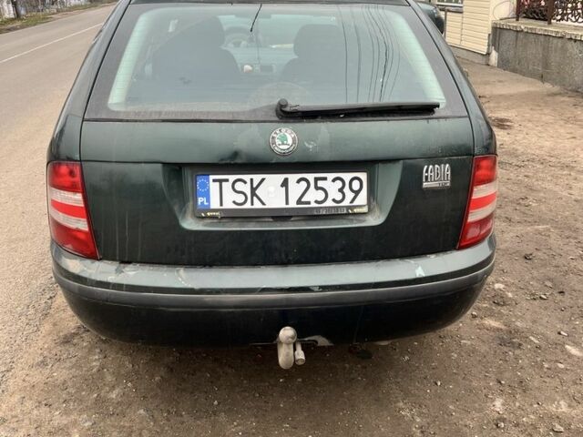 Зеленый Шкода Фабия, объемом двигателя 0 л и пробегом 392 тыс. км за 2140 $, фото 2 на Automoto.ua