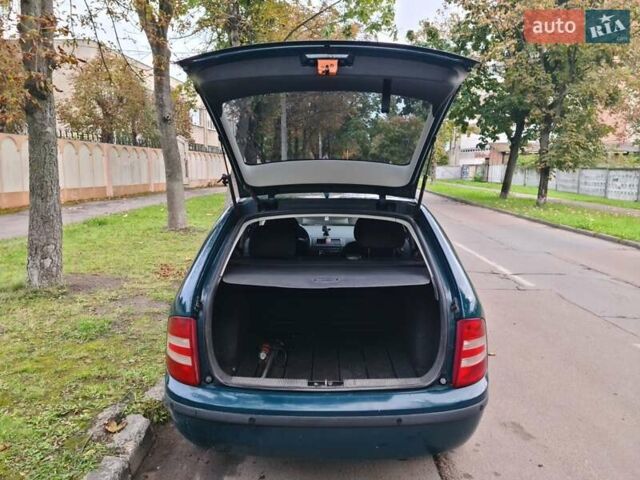 Зеленый Шкода Фабия, объемом двигателя 1.2 л и пробегом 274 тыс. км за 2800 $, фото 8 на Automoto.ua