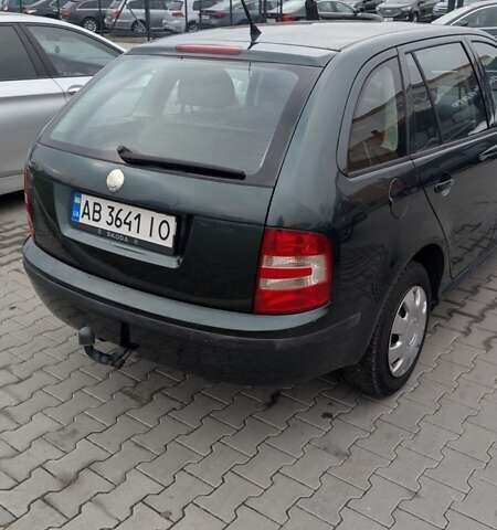 Зеленый Шкода Фабия, объемом двигателя 1.39 л и пробегом 230 тыс. км за 3800 $, фото 3 на Automoto.ua