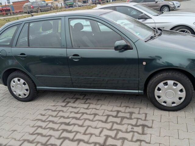 Зеленый Шкода Фабия, объемом двигателя 1.4 л и пробегом 230 тыс. км за 3800 $, фото 3 на Automoto.ua