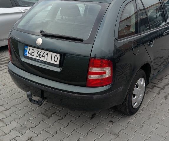 Зеленый Шкода Фабия, объемом двигателя 1.4 л и пробегом 230 тыс. км за 3800 $, фото 2 на Automoto.ua