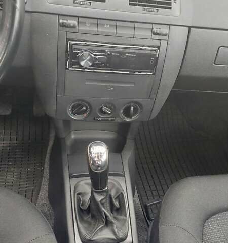 Шкода Фабия 2006 в Ровно на Automoto.ua Зеленый Шкода Фабия, объемом двигателя 1.4 л и пробегом 161 тыс. км за 4595 $, фото 17 на Automoto.ua