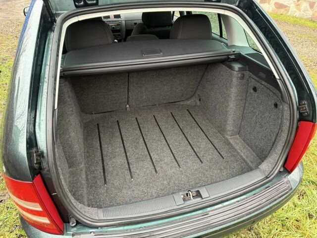 Зеленый Шкода Фабия, объемом двигателя 1.4 л и пробегом 265 тыс. км за 4600 $, фото 19 на Automoto.ua