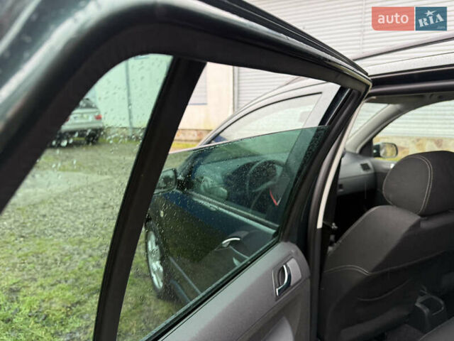 Зелений Шкода Фабія, об'ємом двигуна 1.39 л та пробігом 265 тис. км за 4700 $, фото 16 на Automoto.ua