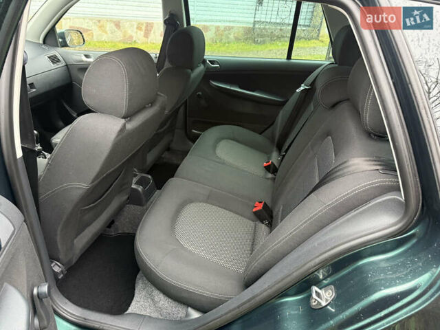 Зелений Шкода Фабія, об'ємом двигуна 1.39 л та пробігом 265 тис. км за 4700 $, фото 17 на Automoto.ua