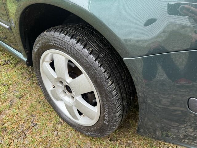 Зеленый Шкода Фабия, объемом двигателя 1.4 л и пробегом 265 тыс. км за 4600 $, фото 23 на Automoto.ua