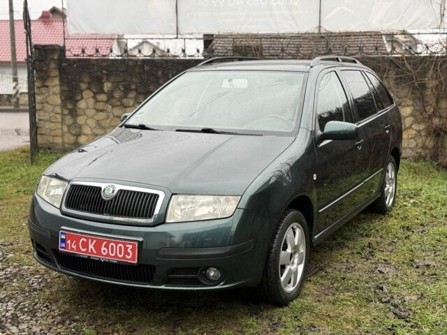 Зеленый Шкода Фабия, объемом двигателя 1.4 л и пробегом 265 тыс. км за 4600 $, фото 2 на Automoto.ua