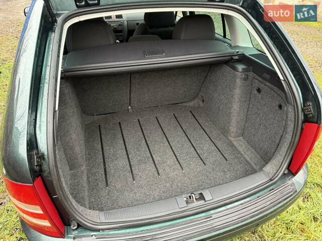 Зелений Шкода Фабія, об'ємом двигуна 1.39 л та пробігом 265 тис. км за 4700 $, фото 21 на Automoto.ua