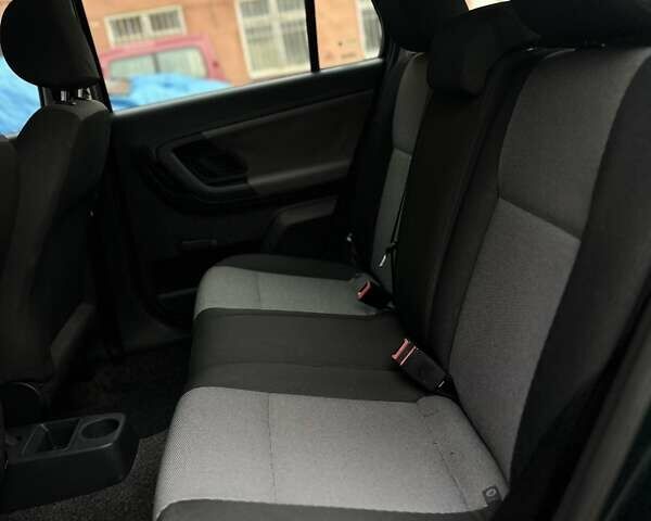 Зеленый Шкода Фабия, объемом двигателя 1.39 л и пробегом 200 тыс. км за 4299 $, фото 39 на Automoto.ua