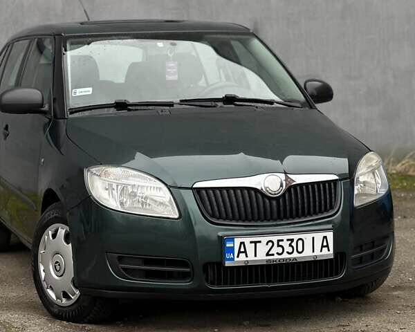 Зеленый Шкода Фабия, объемом двигателя 1.39 л и пробегом 200 тыс. км за 4299 $, фото 13 на Automoto.ua