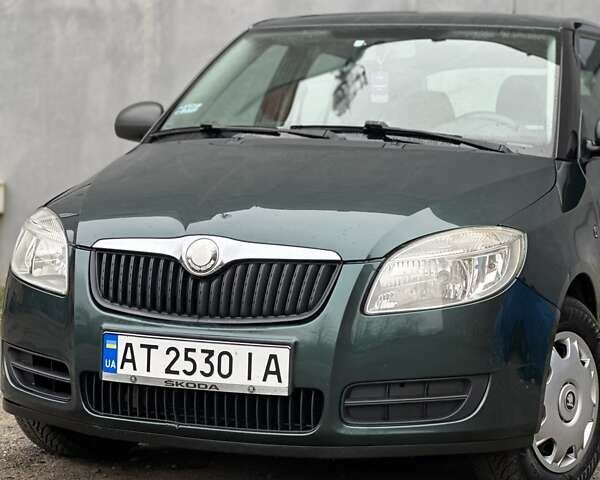 Зеленый Шкода Фабия, объемом двигателя 1.39 л и пробегом 200 тыс. км за 4299 $, фото 5 на Automoto.ua