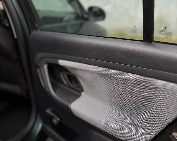 Зеленый Шкода Фабия, объемом двигателя 1.39 л и пробегом 200 тыс. км за 4299 $, фото 42 на Automoto.ua