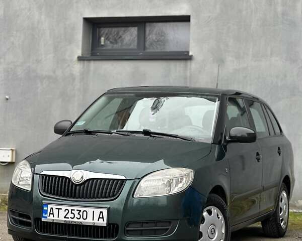 Зеленый Шкода Фабия, объемом двигателя 1.39 л и пробегом 200 тыс. км за 4299 $, фото 9 на Automoto.ua