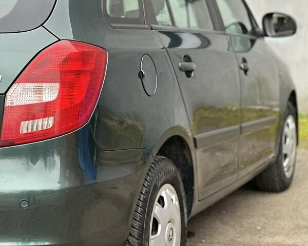 Зеленый Шкода Фабия, объемом двигателя 1.39 л и пробегом 200 тыс. км за 4299 $, фото 29 на Automoto.ua