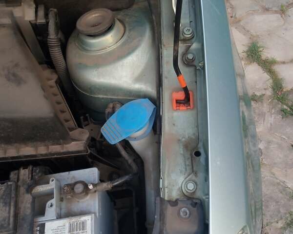 Зеленый Шкода Фабия, объемом двигателя 1.2 л и пробегом 152 тыс. км за 4600 $, фото 4 на Automoto.ua