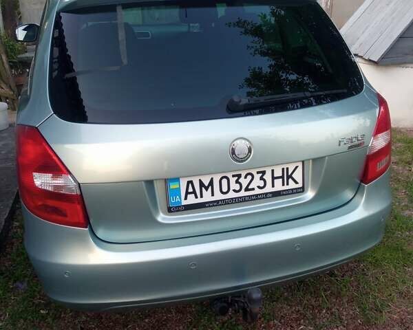 Зеленый Шкода Фабия, объемом двигателя 1.2 л и пробегом 152 тыс. км за 4600 $, фото 11 на Automoto.ua