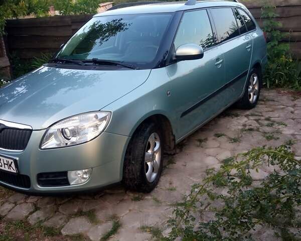 Зеленый Шкода Фабия, объемом двигателя 1.2 л и пробегом 152 тыс. км за 4600 $, фото 3 на Automoto.ua