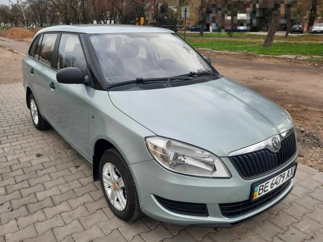 Зеленый Шкода Фабия, объемом двигателя 1.2 л и пробегом 168 тыс. км за 4400 $, фото 1 на Automoto.ua