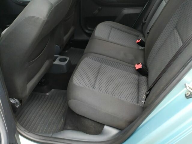 Зеленый Шкода Фабия, объемом двигателя 1.2 л и пробегом 230 тыс. км за 4500 $, фото 15 на Automoto.ua