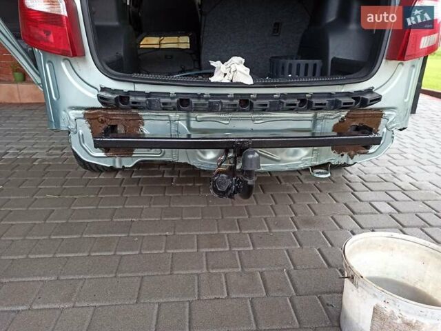 Зеленый Шкода Фабия, объемом двигателя 1.2 л и пробегом 380 тыс. км за 6800 $, фото 15 на Automoto.ua