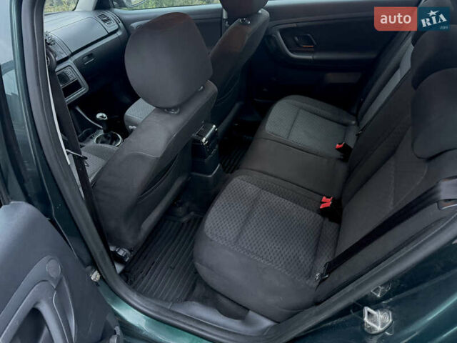 Зелений Шкода Фабія, об'ємом двигуна 1.6 л та пробігом 245 тис. км за 5300 $, фото 11 на Automoto.ua