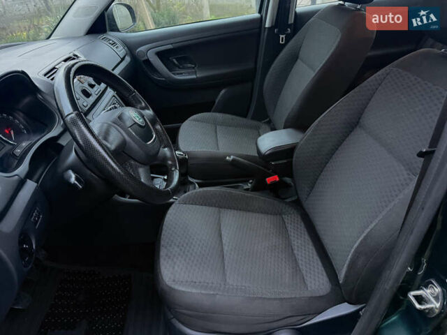 Зелений Шкода Фабія, об'ємом двигуна 1.6 л та пробігом 245 тис. км за 5300 $, фото 10 на Automoto.ua