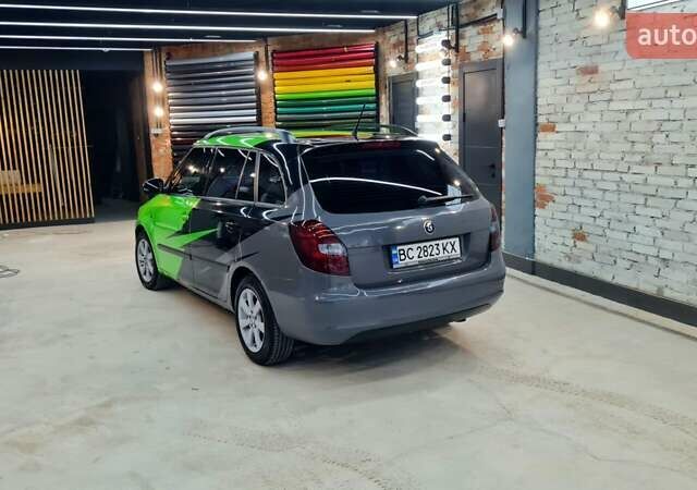 Зеленый Шкода Фабия, объемом двигателя 1.39 л и пробегом 357 тыс. км за 3200 $, фото 5 на Automoto.ua