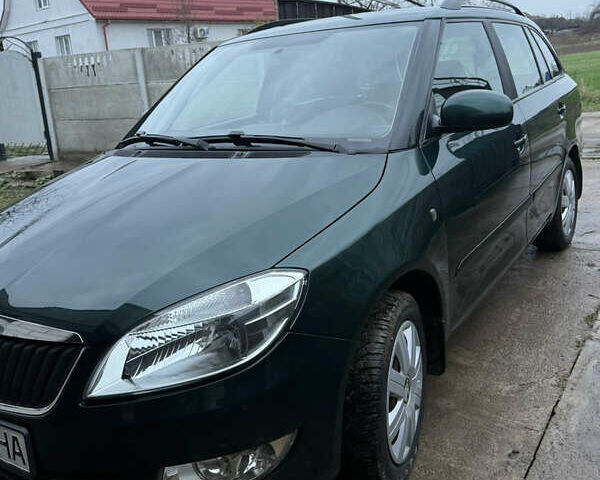 Зелений Шкода Фабія, об'ємом двигуна 1.6 л та пробігом 245 тис. км за 5300 $, фото 3 на Automoto.ua