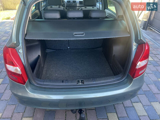 Зелений Шкода Фабія, об'ємом двигуна 1.39 л та пробігом 191 тис. км за 6500 $, фото 12 на Automoto.ua