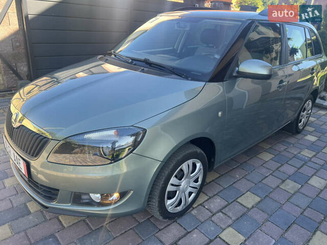 Зелений Шкода Фабія, об'ємом двигуна 1.39 л та пробігом 191 тис. км за 6500 $, фото 5 на Automoto.ua