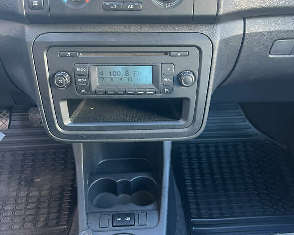 Зелений Шкода Фабія, об'ємом двигуна 1.39 л та пробігом 191 тис. км за 6500 $, фото 29 на Automoto.ua