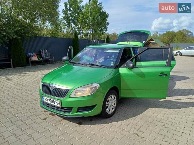 Зелений Шкода Фабія, об'ємом двигуна 1.6 л та пробігом 216 тис. км за 6700 $, фото 10 на Automoto.ua
